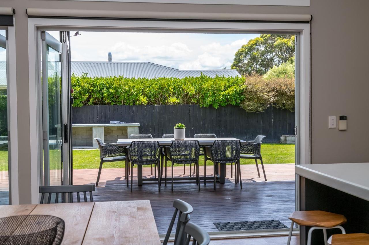 Wind Down On Esther Martinborough Exterior photo